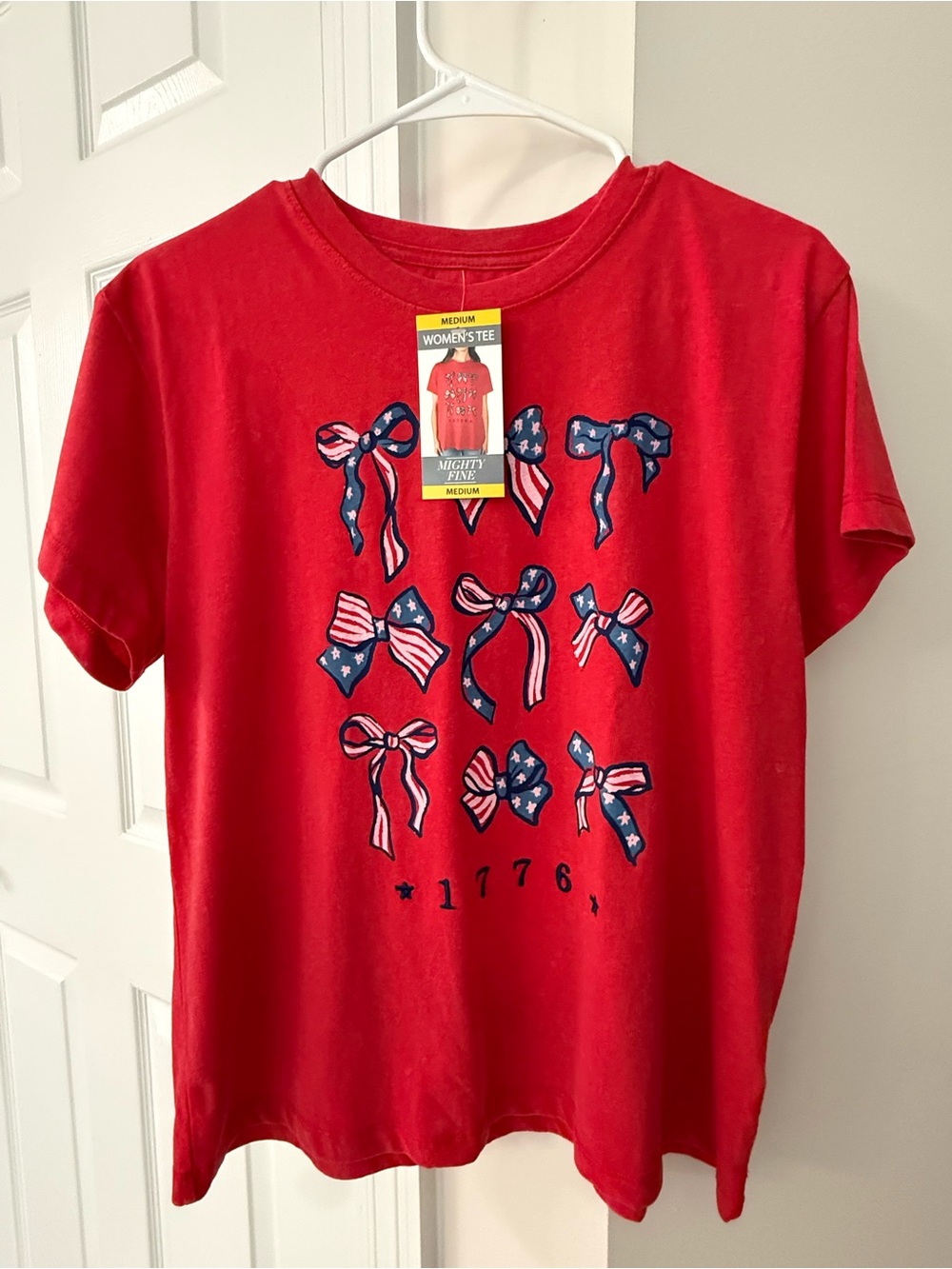 Ladies tee